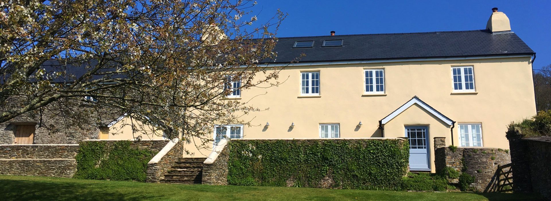 Wedding accommodation in Devon - the farmhouse at The Grain Store