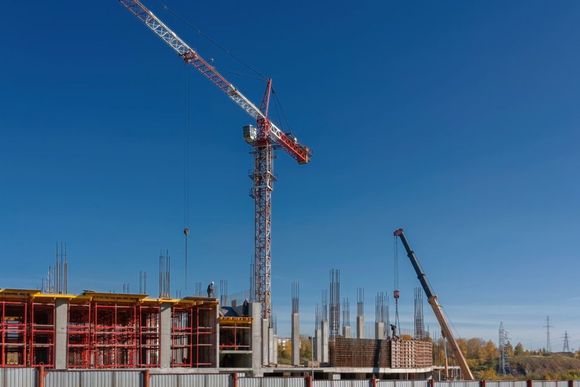 Gru in cantiere edile