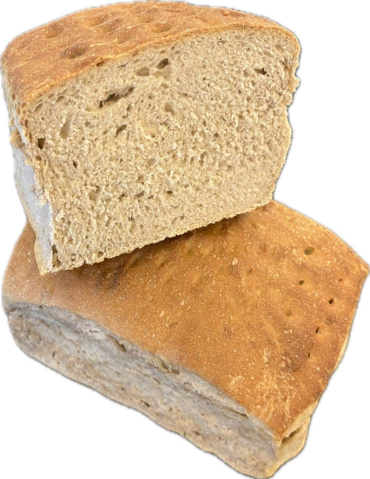 To skiver brød er stablet oven på hinanden