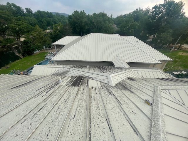 before and after roof cleaning Spring Branch
