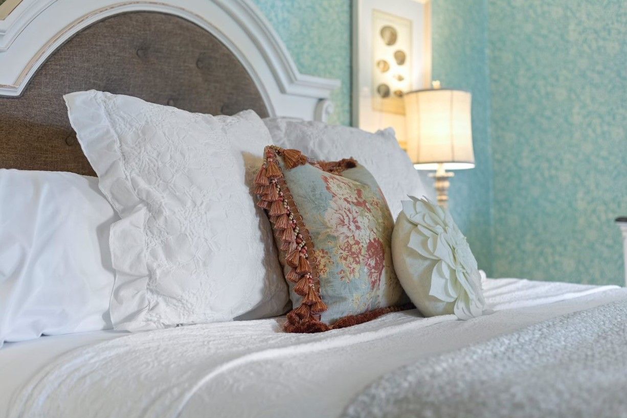 Bed with pillows