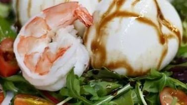 Salad with seafood