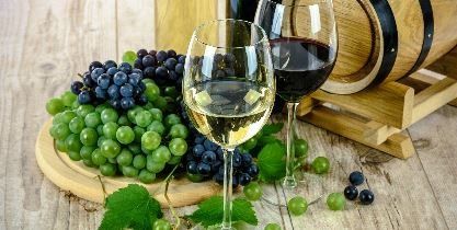Grapes and wine glasses