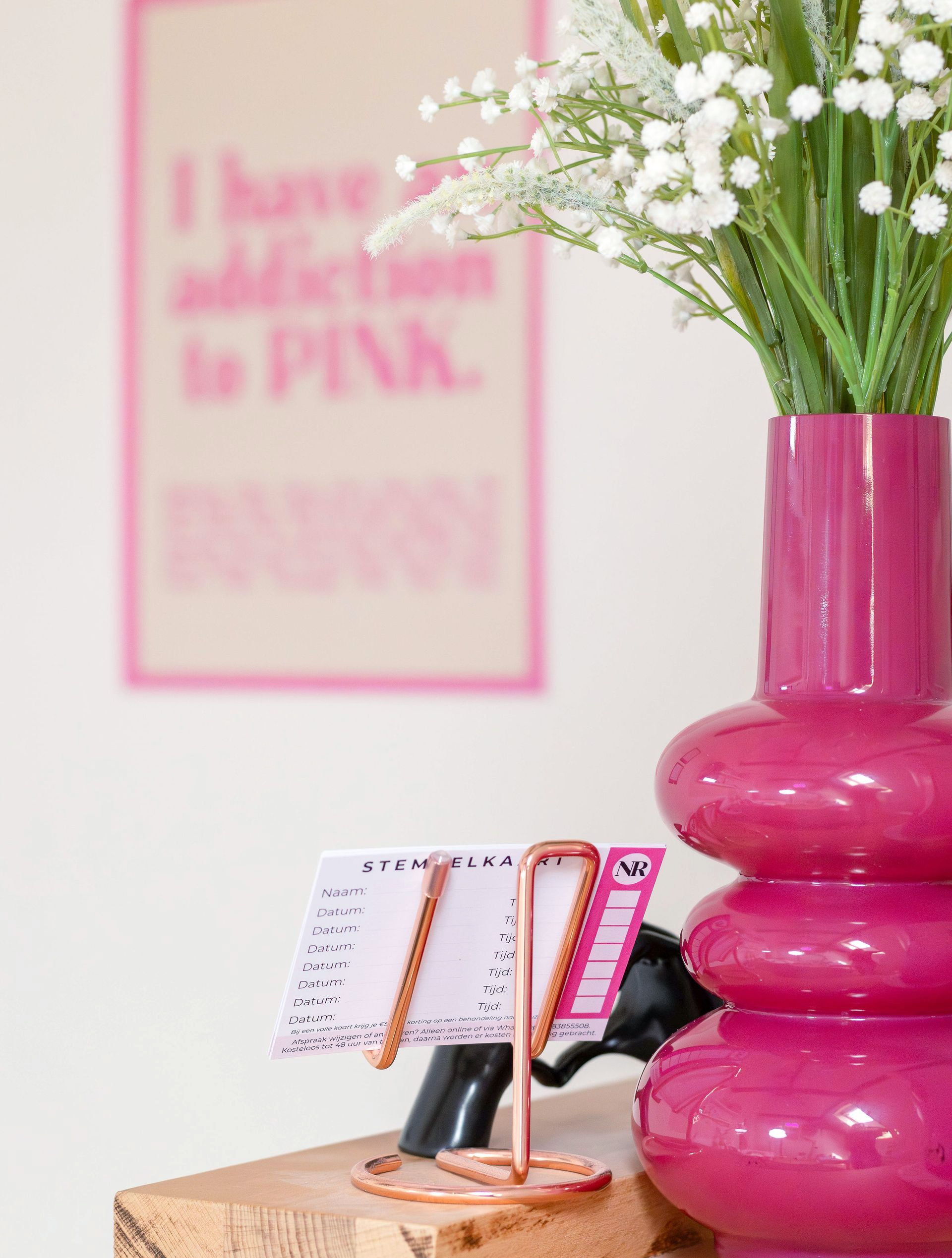 Balie en producten in nagelsalon Nailservice Rianne in Friesland