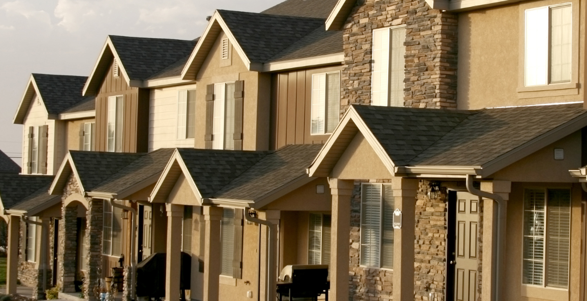 A row of multifamily homes. A row of multifamily homes.