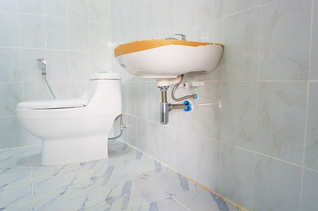 Derbyshire Plumbing & Heating Specialists bathroom installation in Ilkeston