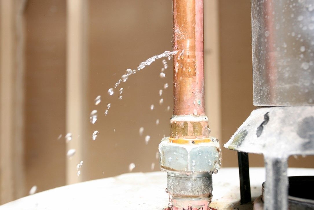 Derbyshire Plumbing & Heating Specialists dealing with an emergency plumber pipe leak in Derby
