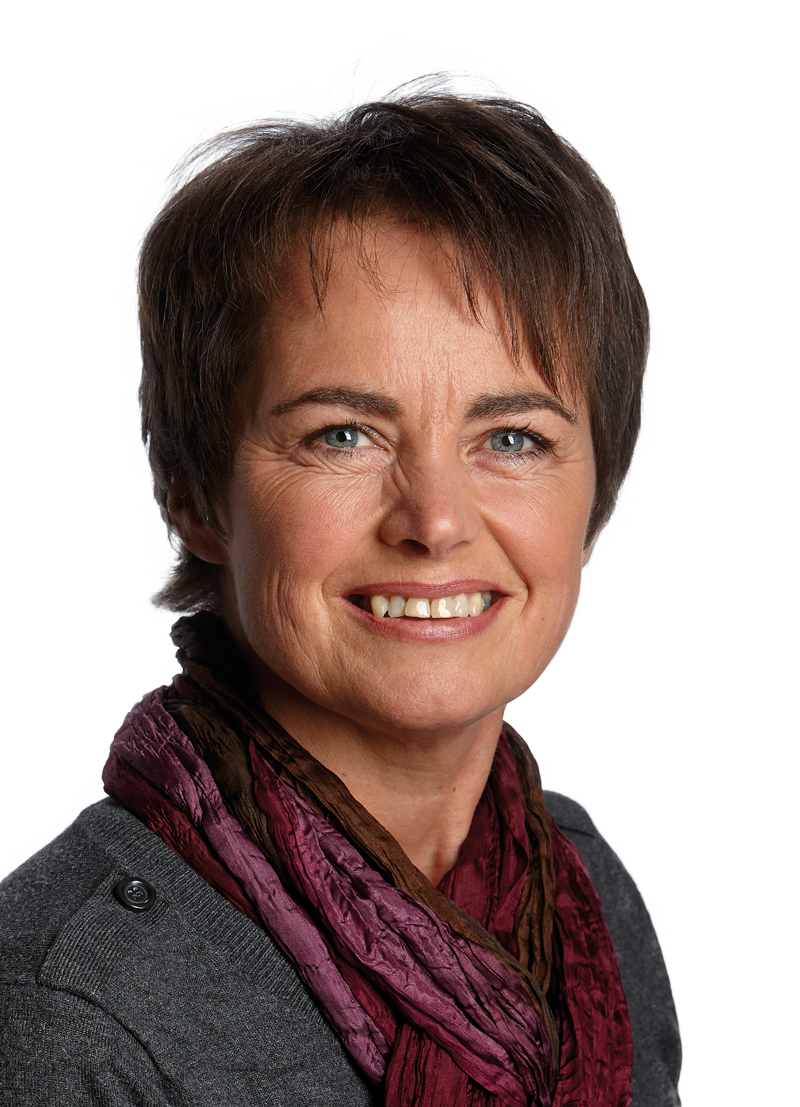 Helle Østergaard, jordemoder, behandler via samtale og hypnose