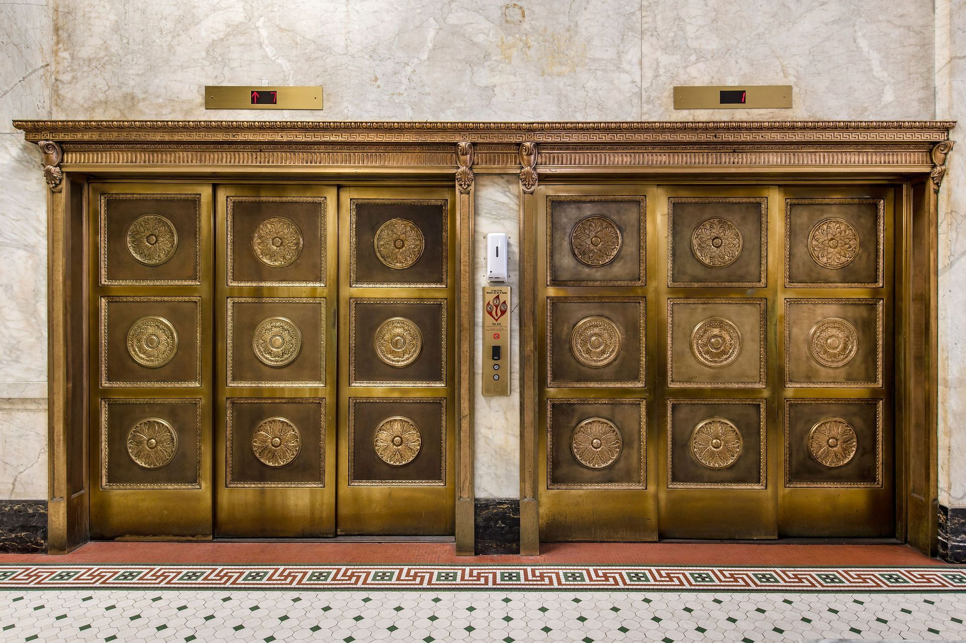 Lobby elevators