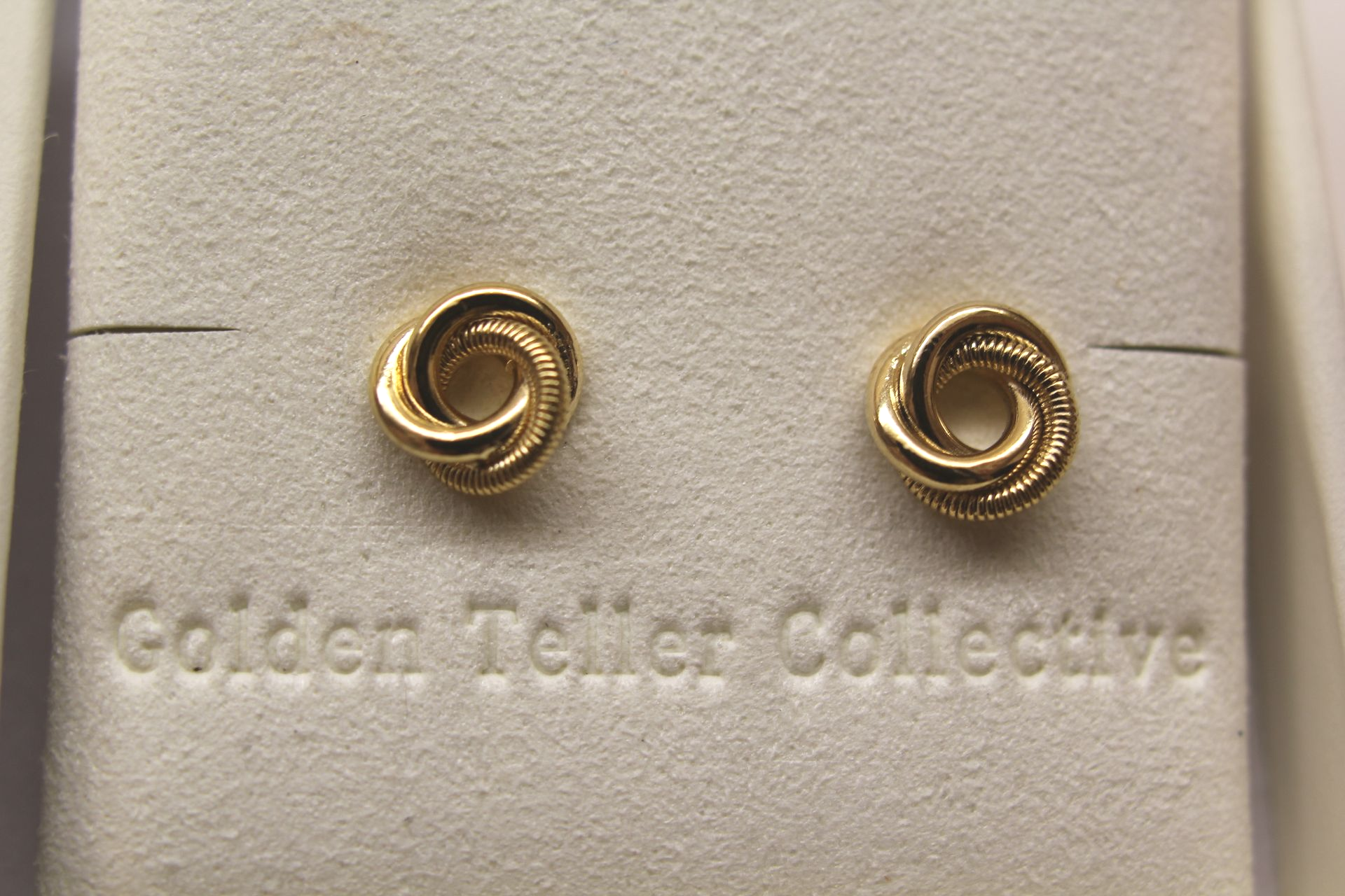 Roped Studs