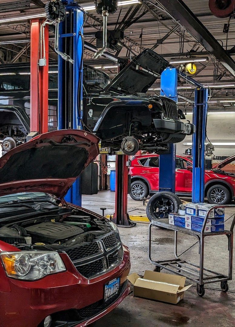 Shop Garage | FTD Auto - Bartlett