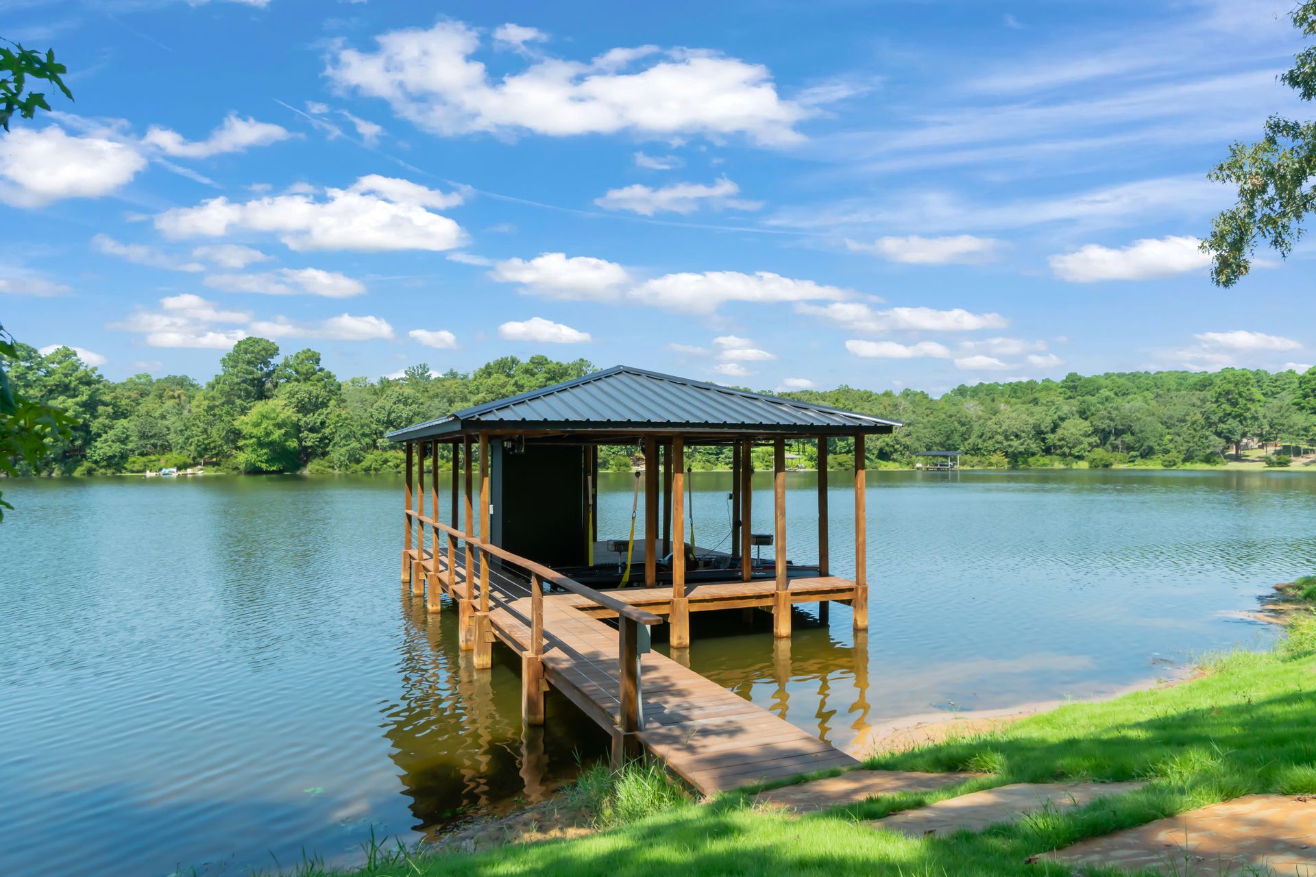 Custom Home Outdoor Living Space Photos | Rustic Creek Homes
