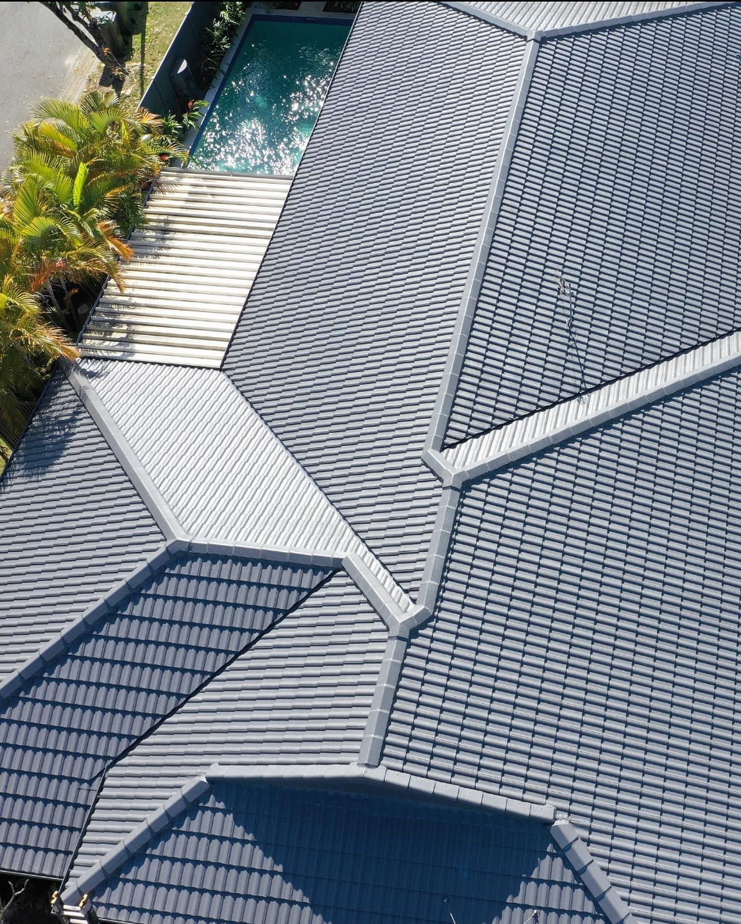tile reroofing gold coast