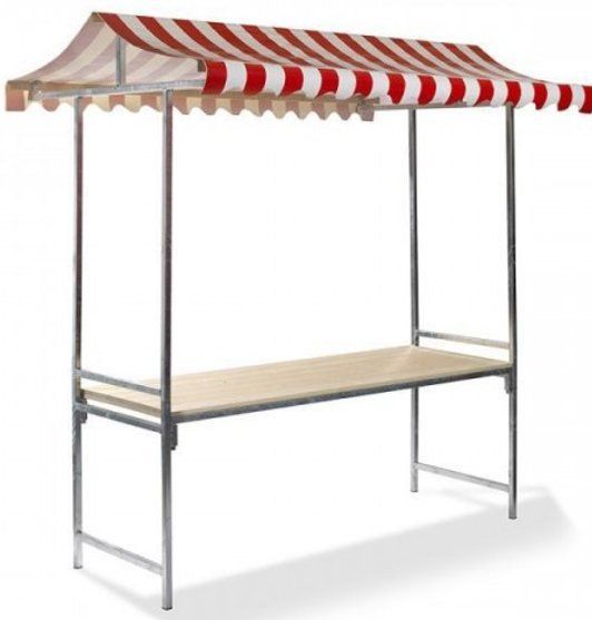 Marktkraam met een rood-wit gestreepte luifel.