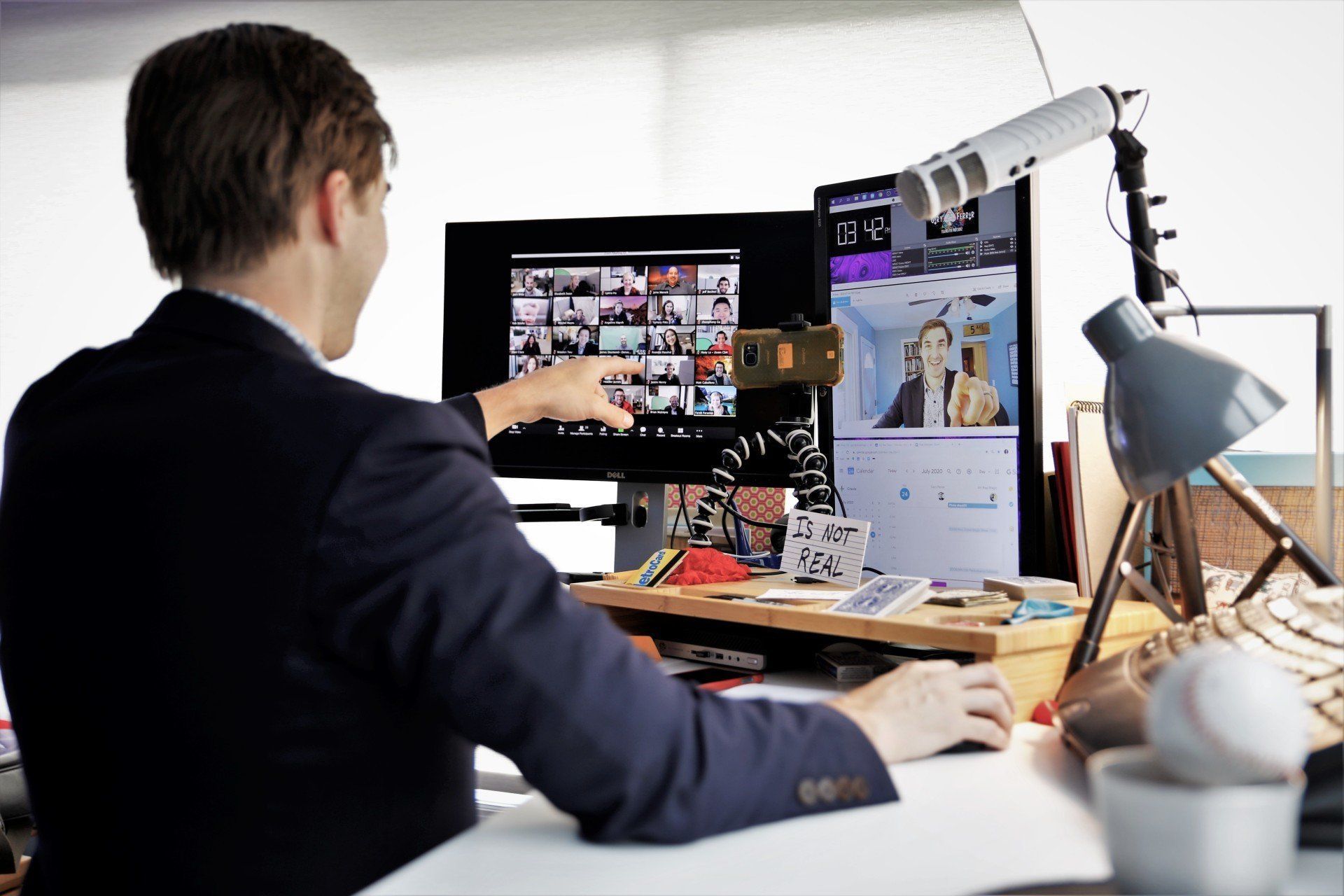 Gary performing for a virtual audience.