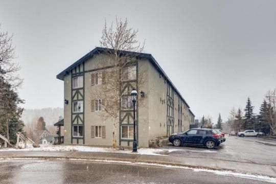 Val D'Isere building photo