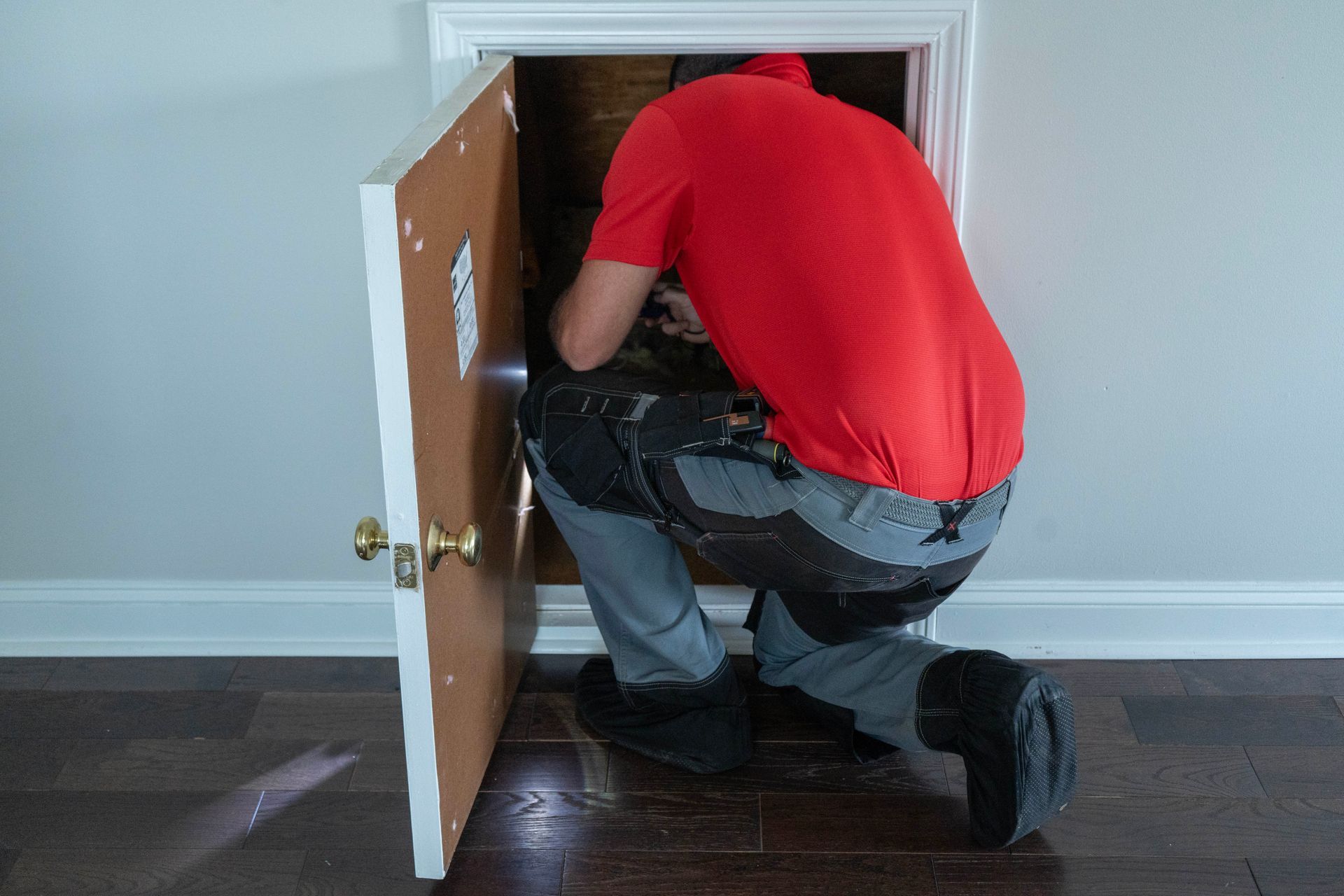 Do home inspectors check every room?