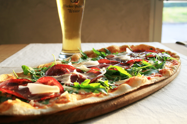 pizza con birra