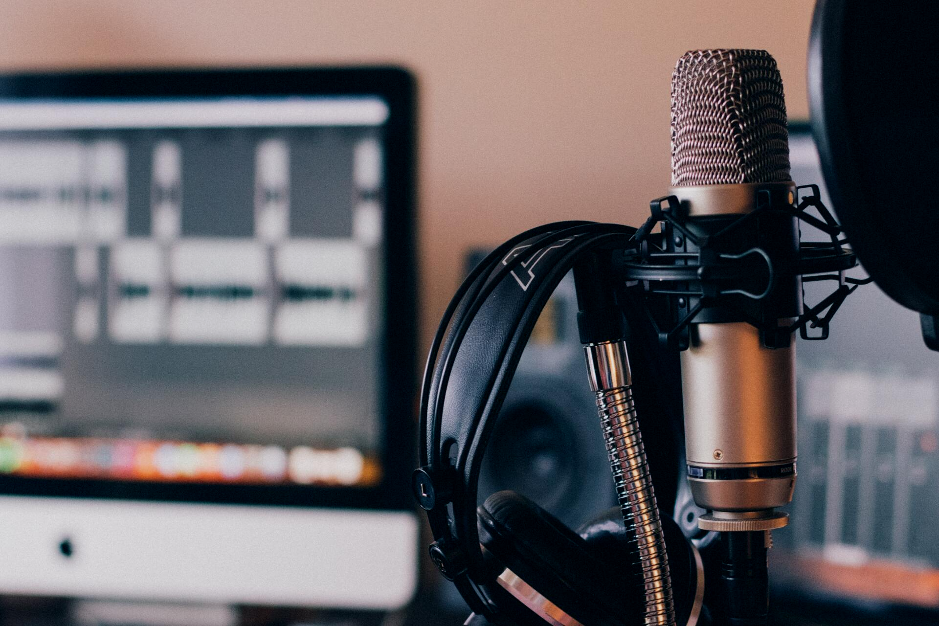Microphone