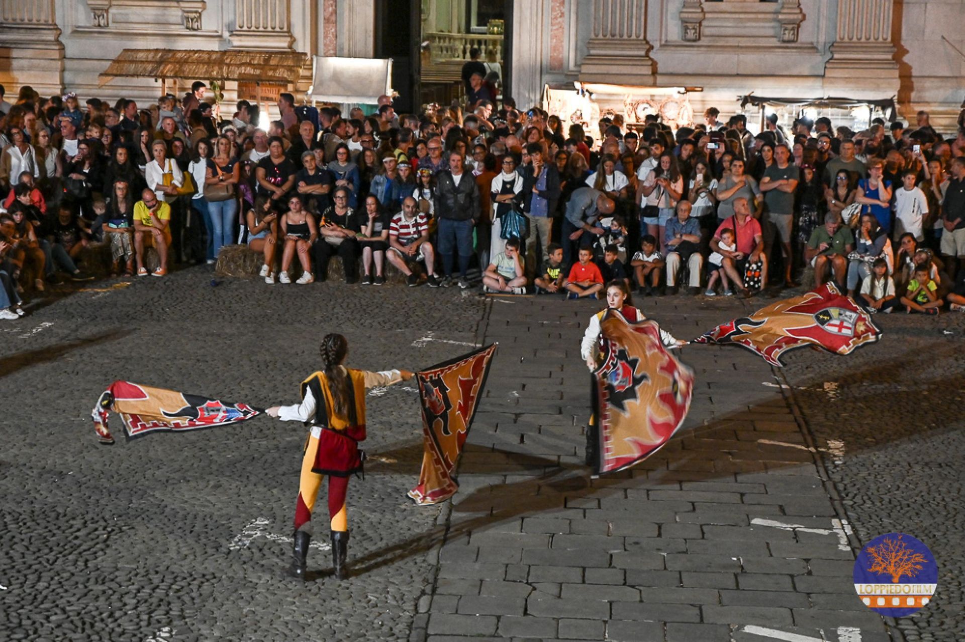 Medievalis flag wavers in Pontremoli