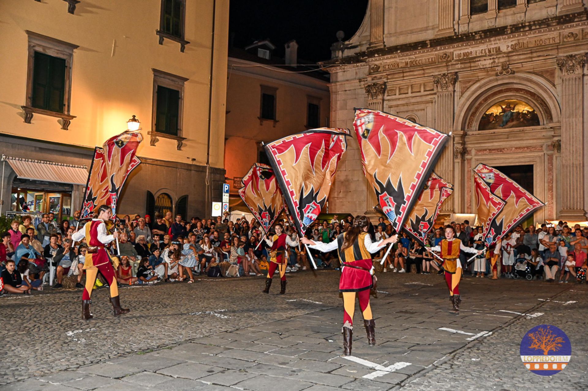 Flag throwers' performances Pontremoli
