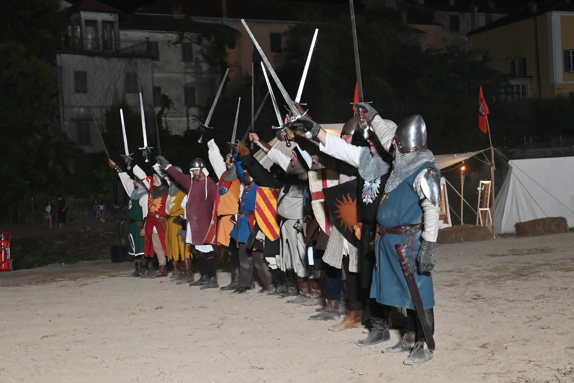 rappresentazione armigeri Medievalis Pontremoli