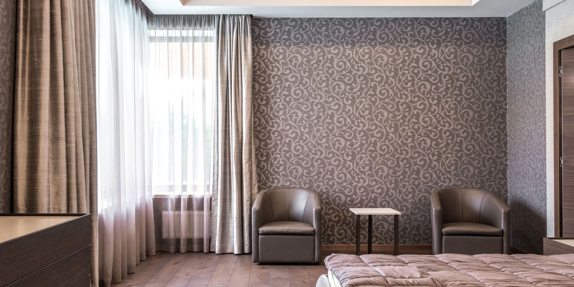 Bespoke Wall Coverings: Transforming Your Home for Autumn with Statement Wallpaper 2
