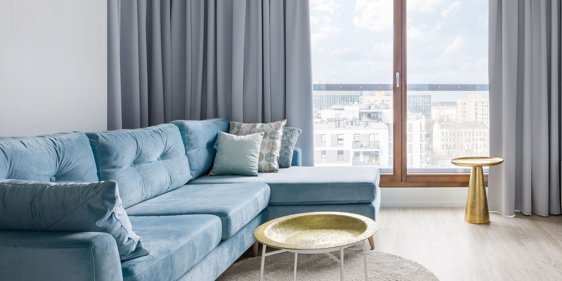 How to Match Curtains with Cushions and Bed Throws for a Cohesive Design 2