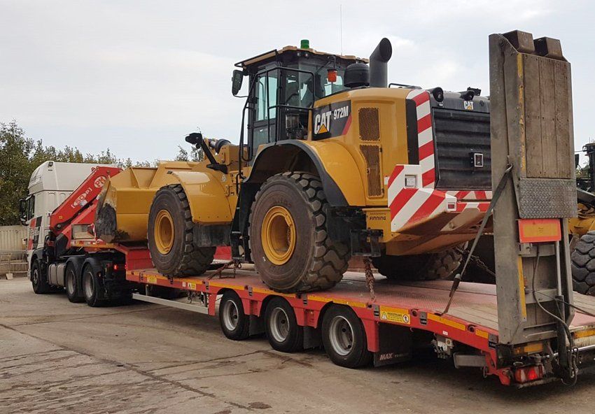 Low loader trailer