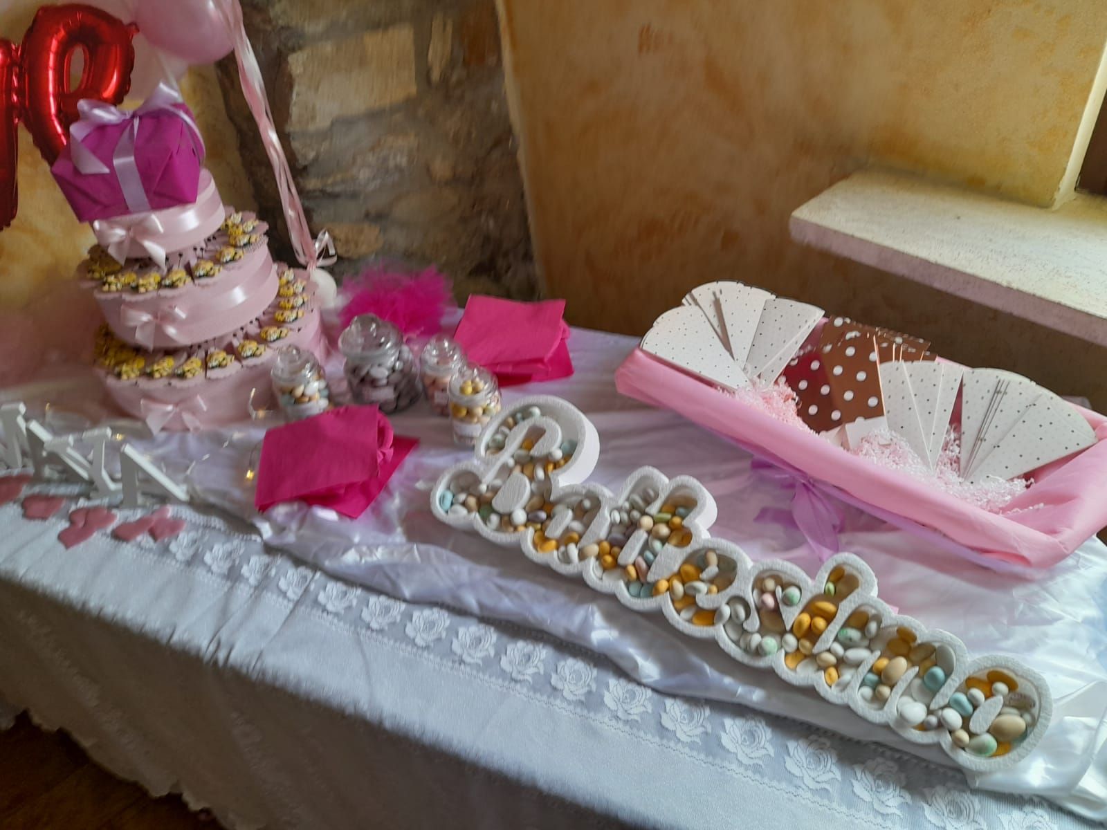 Tavolo con cartello 