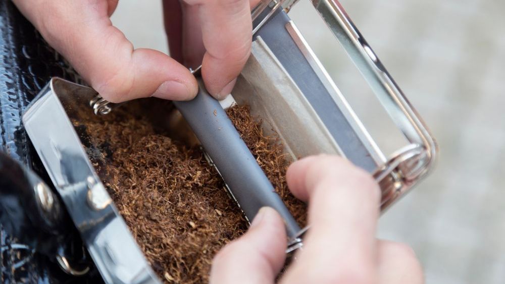 rolling tobacco