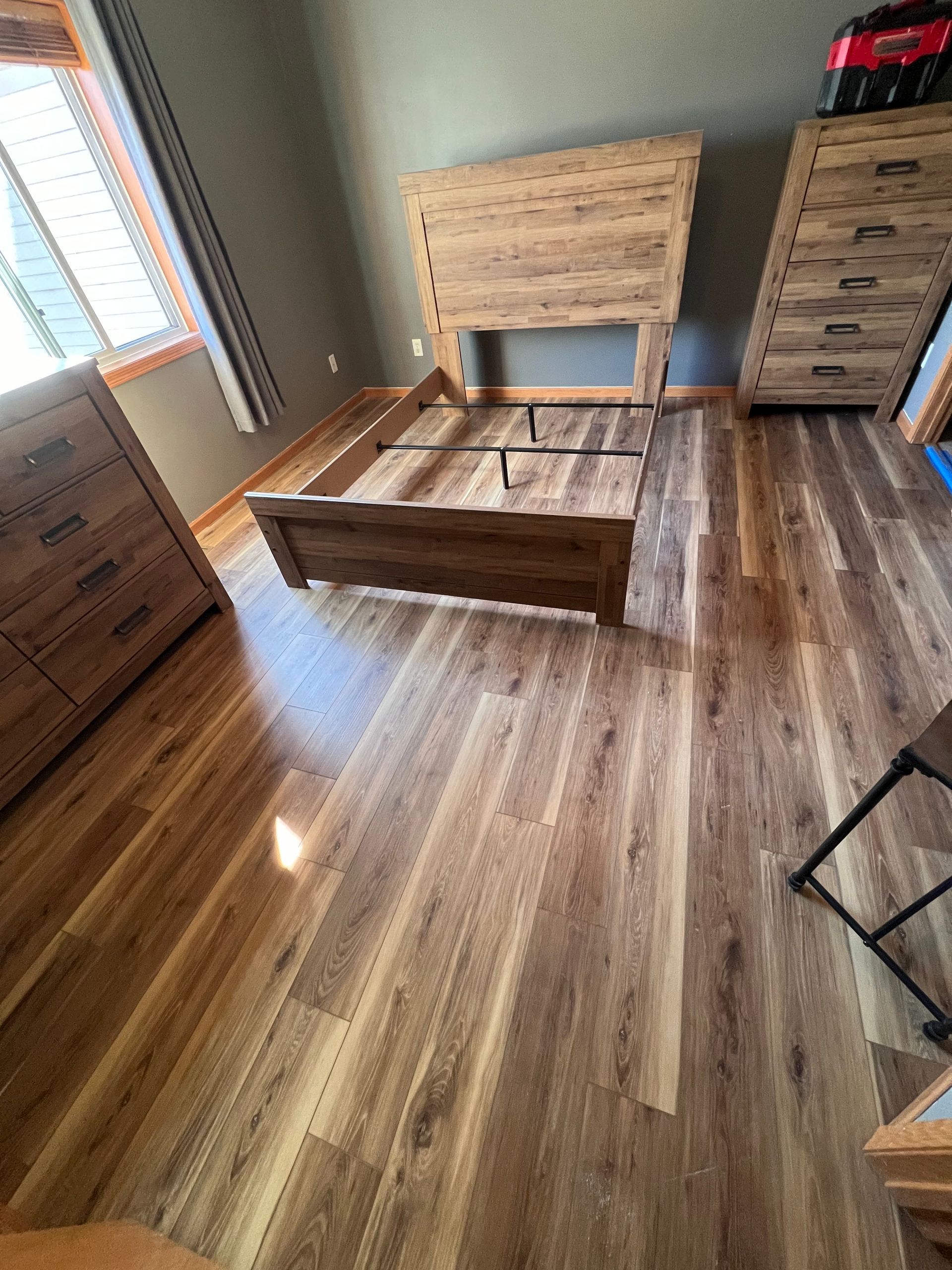 Install amazing luxury vinyl planks in Elk River