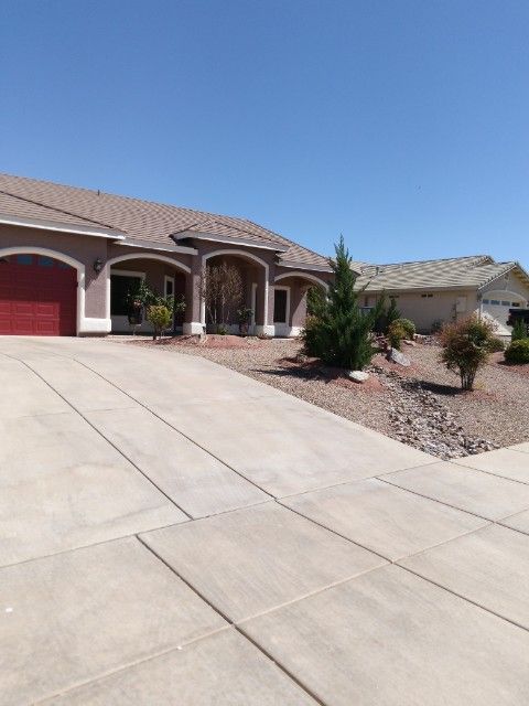 residential and commercial concrete contractors