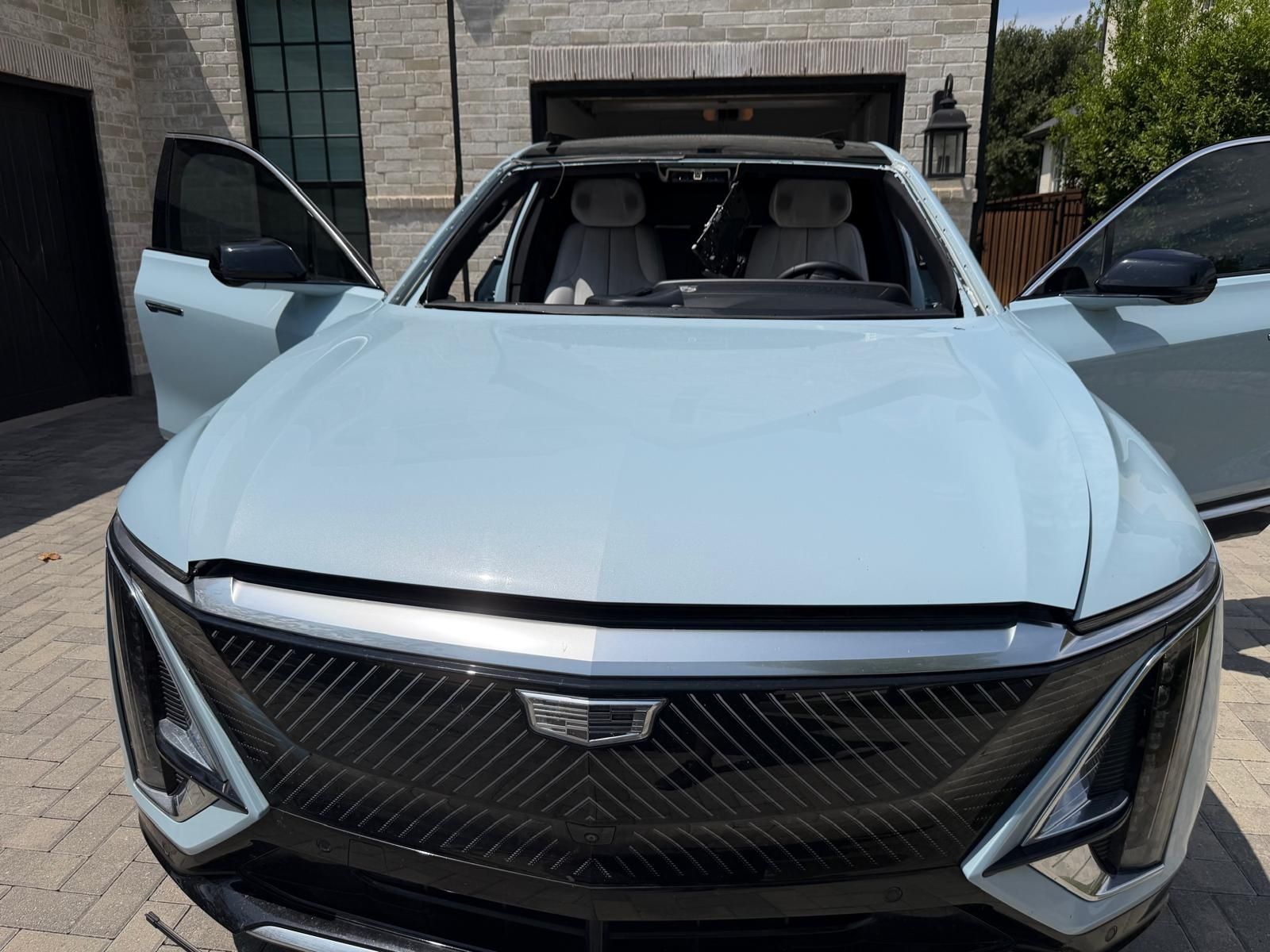 2023 Nissan Altima before windshield replacement 