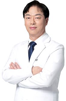 Dr. Jung Sung-hoon, board-certified plastic surgeon in Seoul