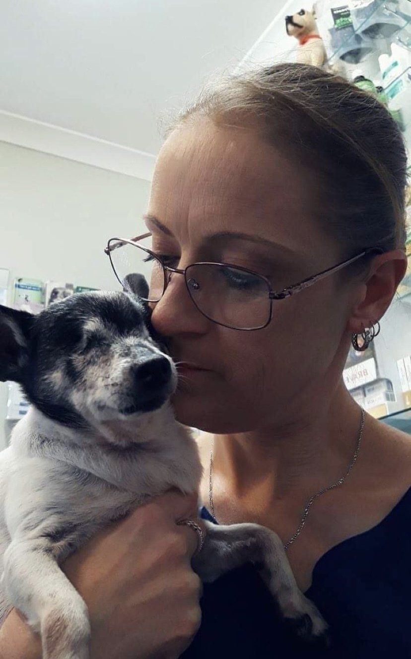 Lady with old dog - Grafton Veterinary Clinic