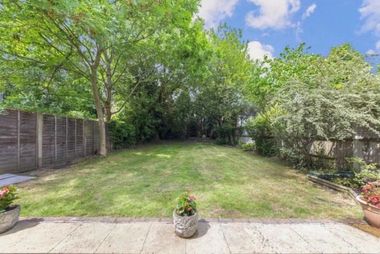 Wimbledon £4,250 pcm