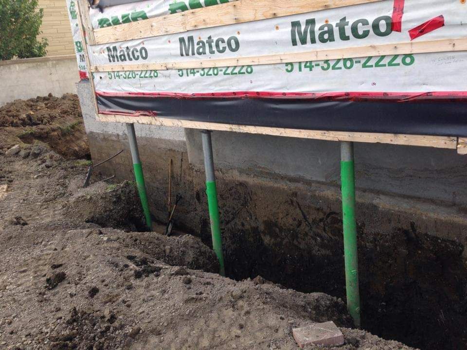 Le mot matco qui est sur un panneau