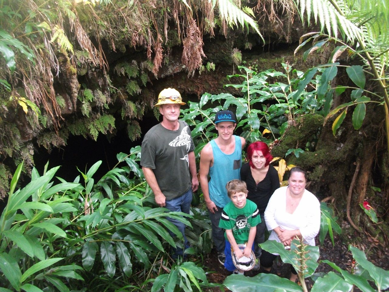 Bed & Breakfast | Aloha Crater Lodge | Volcano, HI