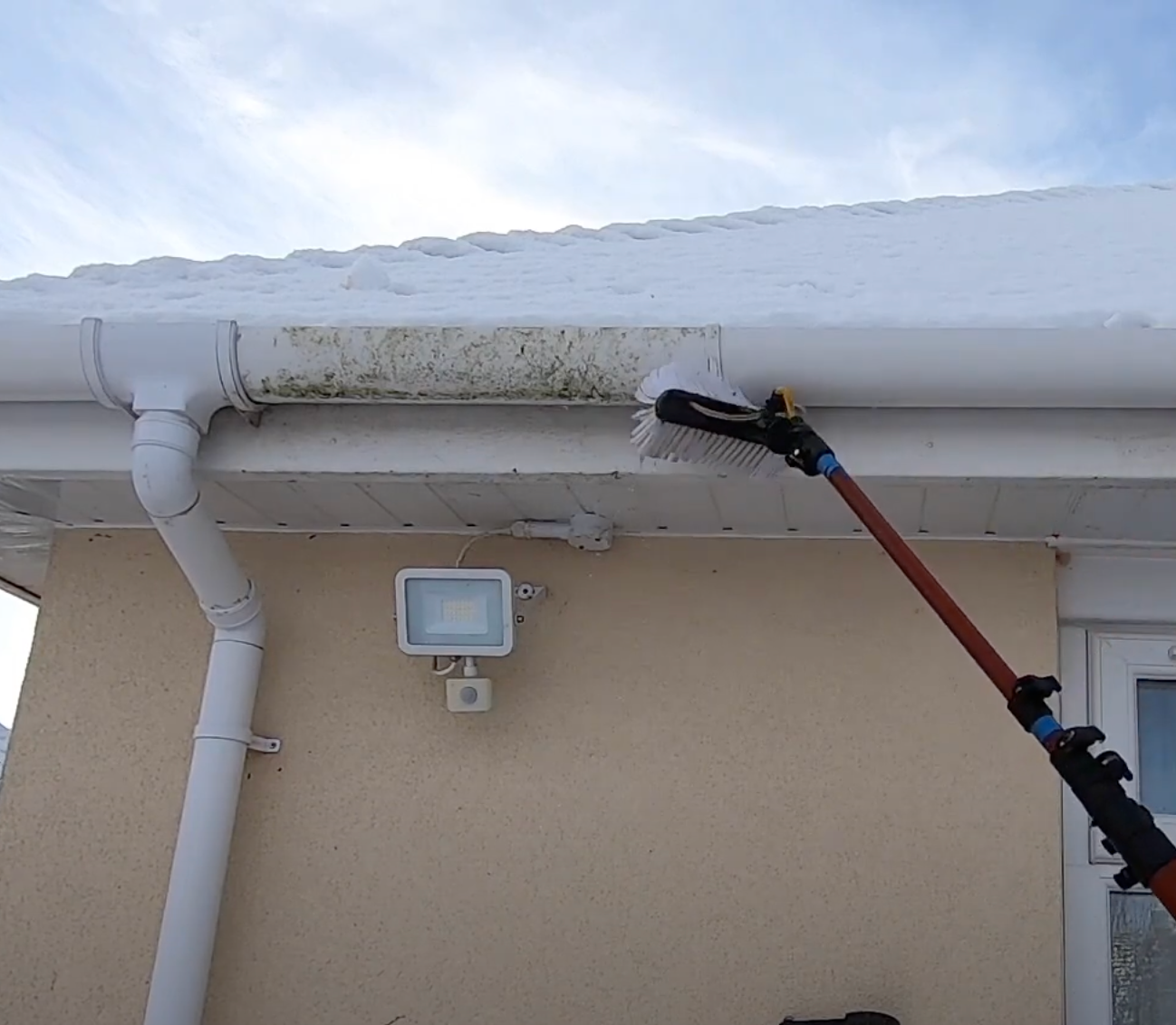 gutter washing