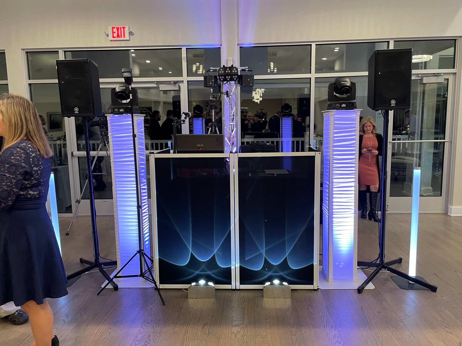 LARIMAR Bristol CT Wedding DJ

