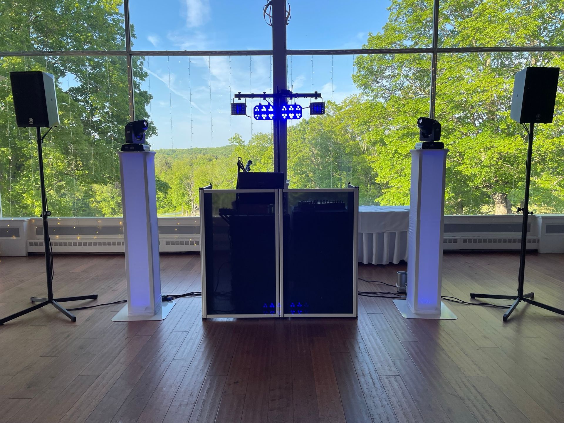 LARIMAR Bristol CT Wedding DJ