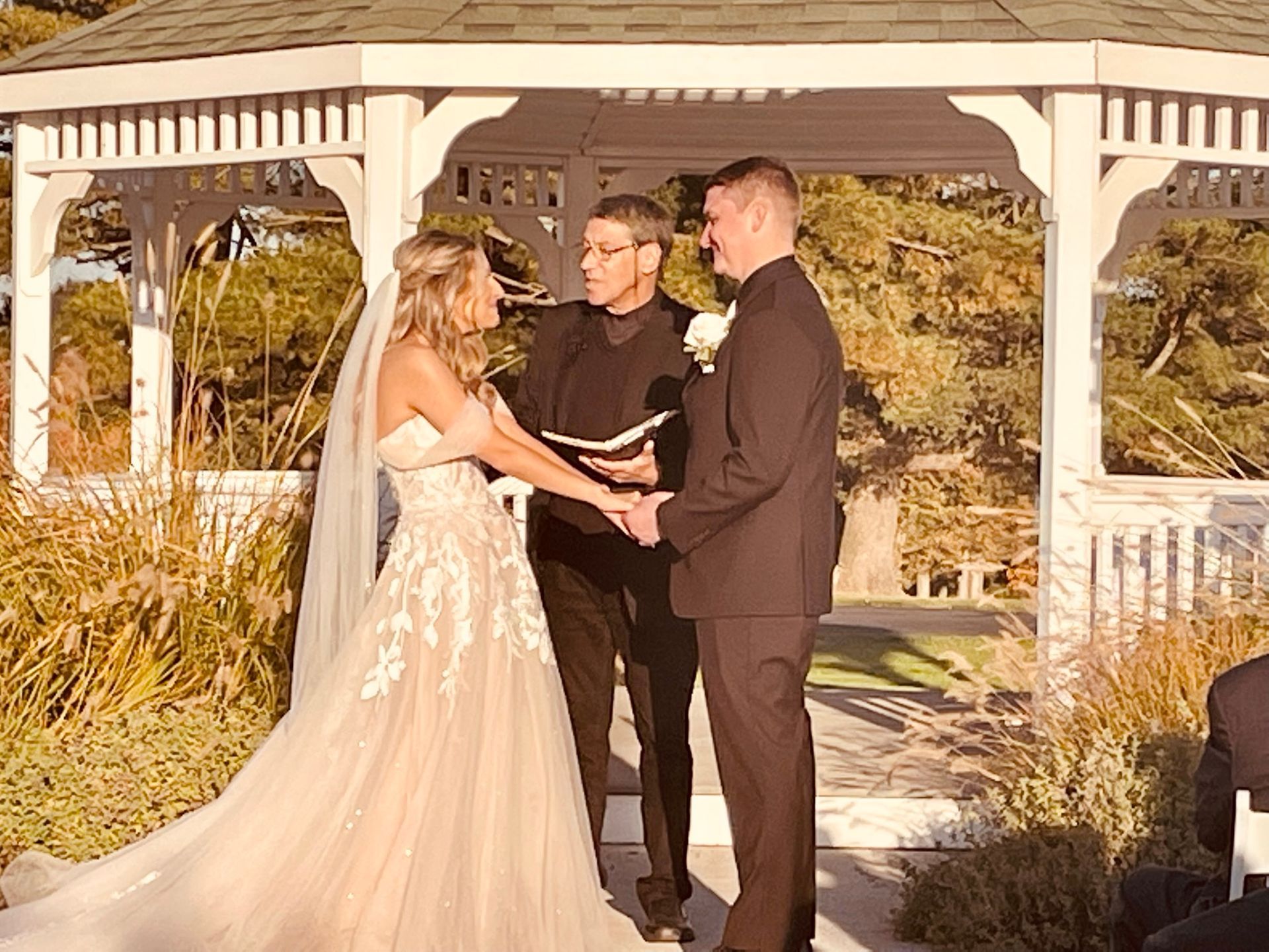 LARIMAR Bristol CT Wedding DJ
