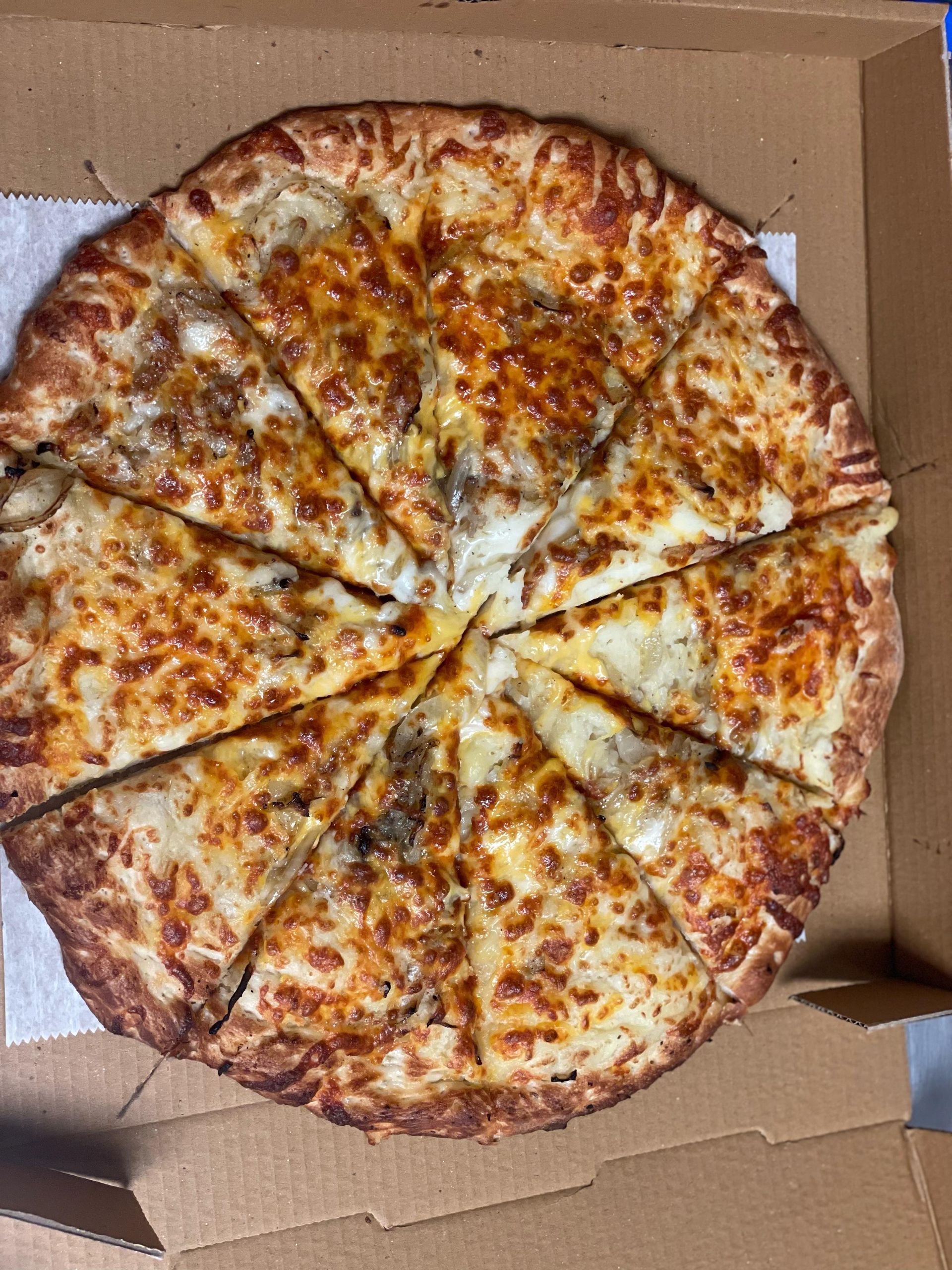 Rialto Pizza lunch special: Chicken wings, fries, and soda for $13.99, Monday 11 AM-3 PM.