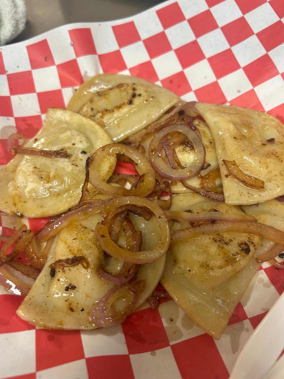 Rialto Pizza lunch special: Chicken wings, fries, and soda for $13.99, Monday 11 AM-3 PM.