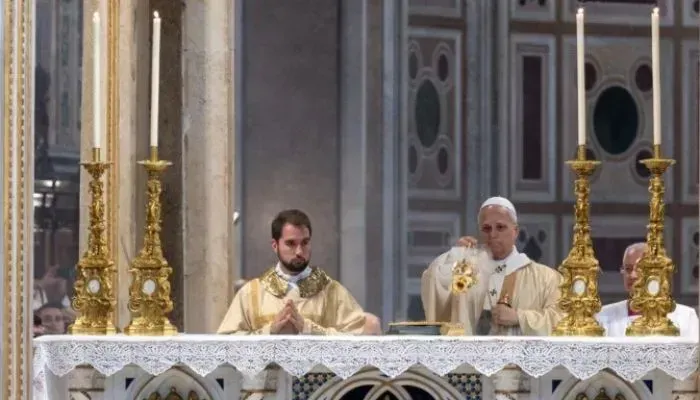 Papa León XIV Misa