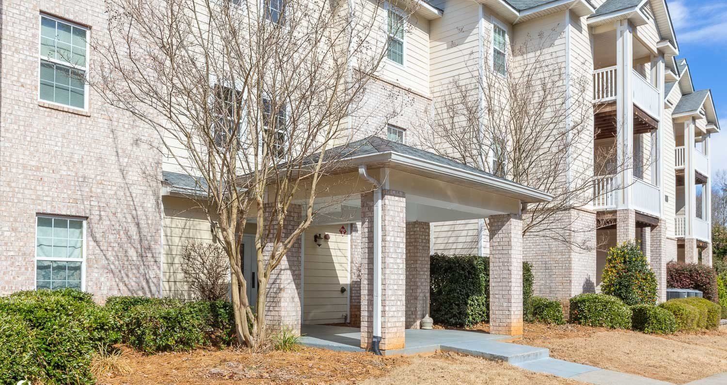 Lake Shadow Condominiums exterior