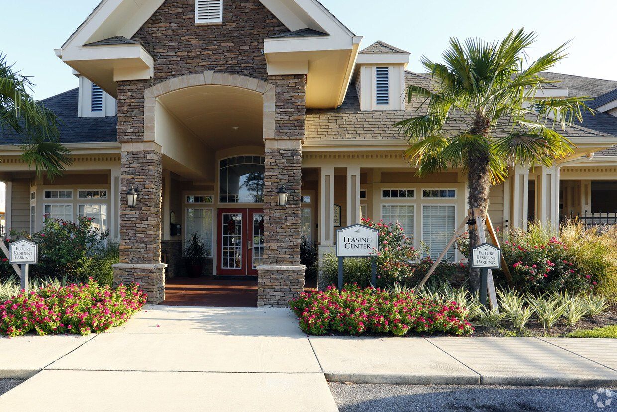 Longleaf Pines Apartments