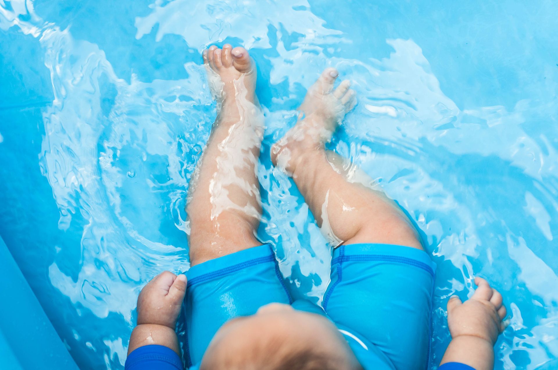 baby nuoto