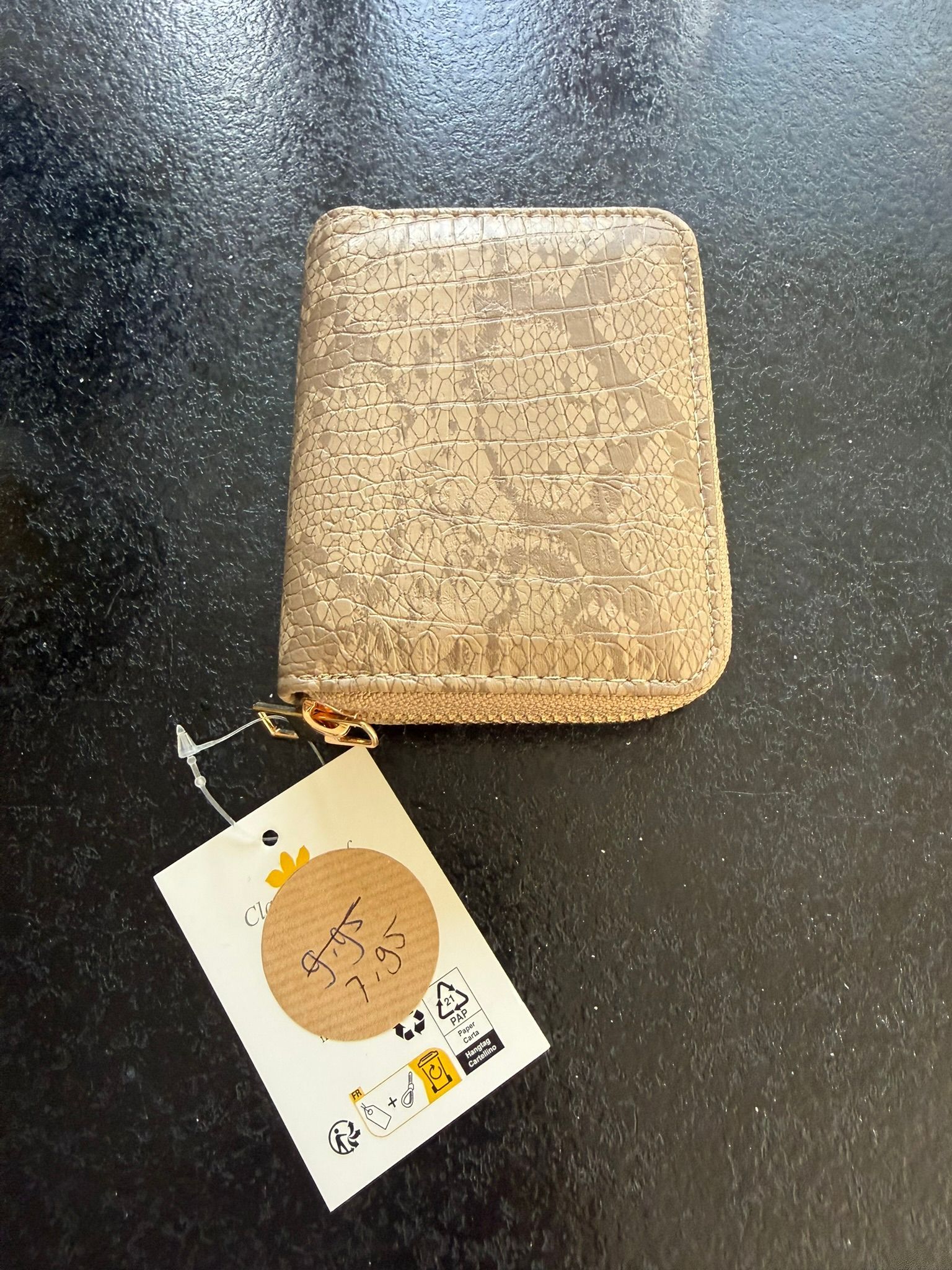 Portomonee taupe, licht goud kleurig